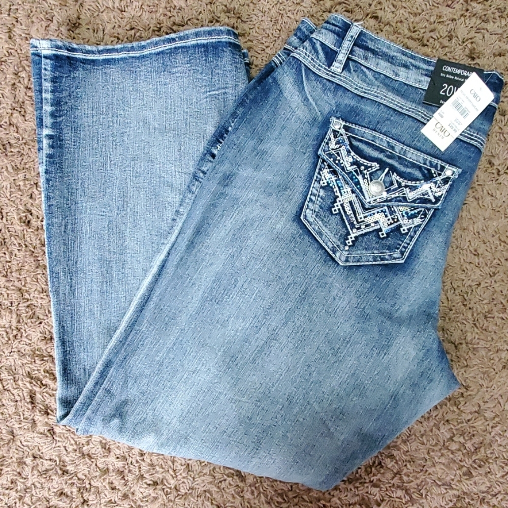 Light Bootcut Jeans